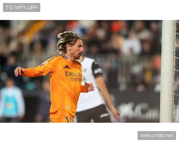 莫德里奇欧冠淘汰赛大场面表现解析