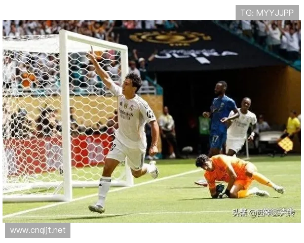 皇马中场断球后节奏失控问题显现，防守转换稳定性面临考验