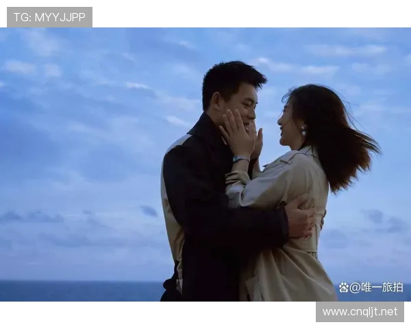 谌利军居然穿得比明星还时髦，这篮球圈啥时候成T台了？