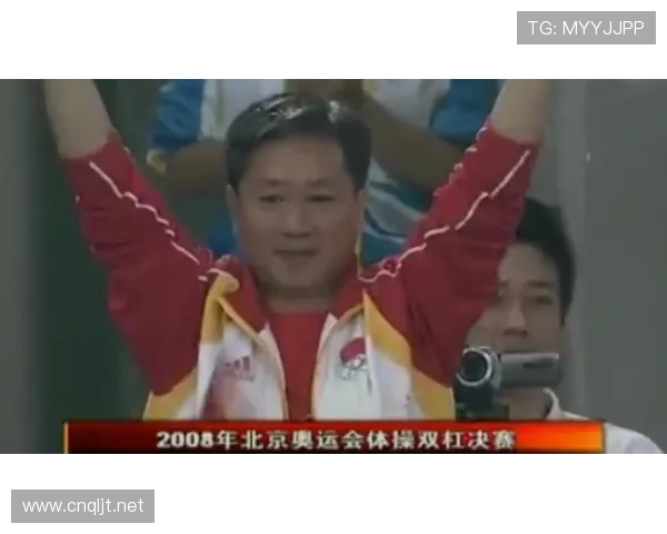 李小鹏这日常，也太不像奥运冠军了，半夜吃火锅还被拍到了？